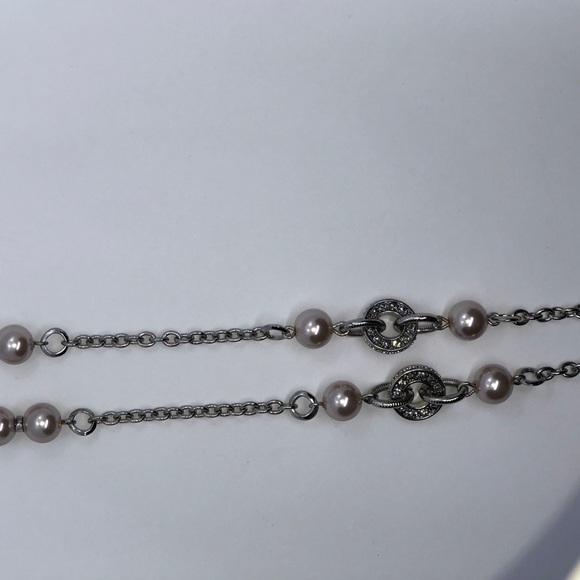 BR long necklace with rhinestone & pearls - Picture 3 of 8